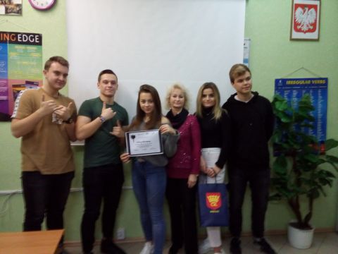 DZIEŃ WOLONTARIUSZA I 13 GALA WOLONTARIATU SUPER DRUŻYNA LICEUM ŚCIEGIENNEGO