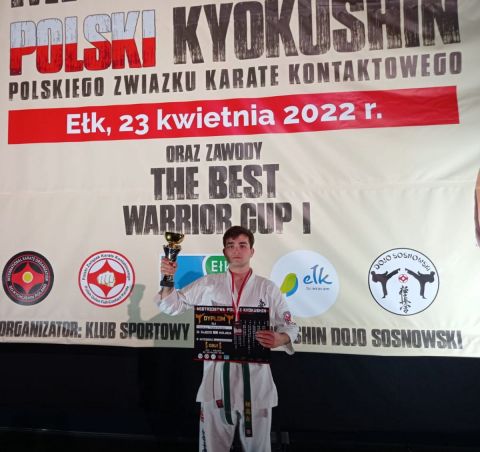 Tomek Rafalski z 2A wicemistrzem Polski w Karate Kyokushin