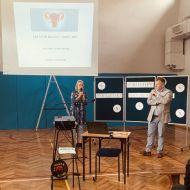 Spotkanie klas 3-cich z dr n. med. Leszkiem Smorągiem- specjalistą onkologii ginekologicznej oraz ginekologii i położnictwa w Świętokrzyskim Centrum Onkologii.