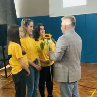 Spotkanie klas 3-cich z dr n. med. Leszkiem Smorągiem- specjalistą onkologii ginekologicznej oraz ginekologii i położnictwa w Świętokrzyskim Centrum Onkologii.