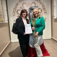 Praca nad powieścią „Stowarzyszenie Umarłych Poetów” uwieńczona sukcesem