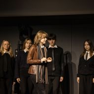 Praca nad powieścią „Stowarzyszenie Umarłych Poetów” uwieńczona sukcesem