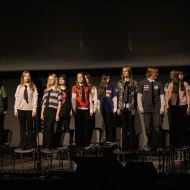 Praca nad powieścią „Stowarzyszenie Umarłych Poetów” uwieńczona sukcesem