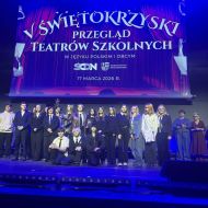 Praca nad powieścią „Stowarzyszenie Umarłych Poetów” uwieńczona sukcesem