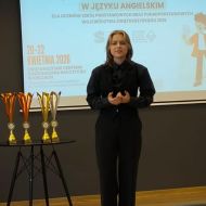 Sukces naszych uczennic w świętokrzyskim konkursie poezji w języku angielskim