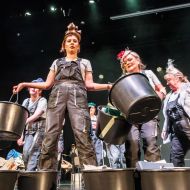 Statuetka  Świętokrzyskiej  Szkoły Teatru dla V LO w Kielcach
