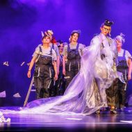 Statuetka  Świętokrzyskiej  Szkoły Teatru dla V LO w Kielcach