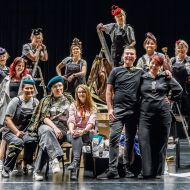 Statuetka  Świętokrzyskiej  Szkoły Teatru dla V LO w Kielcach