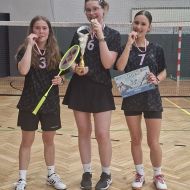 Sukces reprezentacji dziewcząt V LO w badmintonie