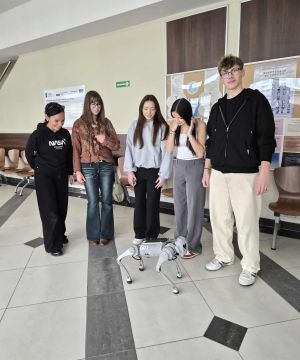 Spotkanie z dr. Sławoszem Uznańskim- Wiśniewskim 