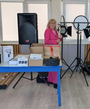 Uroczyste przekazanie nowoczesnego sprzętu dla V LO