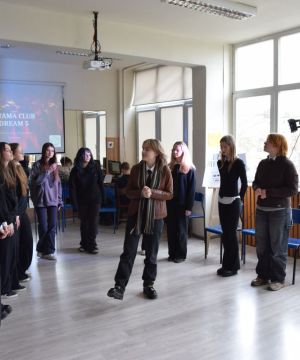 Międzynarodowy Dzień Teatru w Ściegiennym!