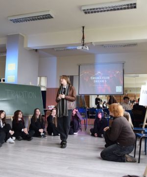 Międzynarodowy Dzień Teatru w Ściegiennym!