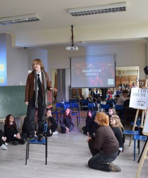 Międzynarodowy Dzień Teatru w Ściegiennym!