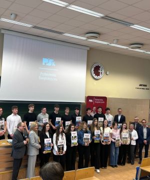 Uczniowie V LO nagrodzeni w finale Ogólnopolskiego Świętokrzyskiego Matematycznego Maratonu Maturalnego