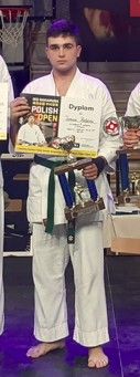 3 miejsce dla Tomasza Rafalskiego, ucznia klasy 2a, w zawodach Karate Kyokushin