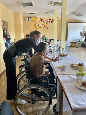 Entuzjastycznie i lirycznie- Podniebne cuda w kieleckim Hospicjum!