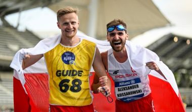 Nasz absolwent Aleksander Kossakowski zdobył brązowy medal w mistrzostwach świata w paralekkoatletyce. Polak pobił rekord życiowy.