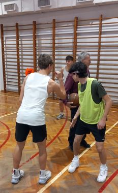 Mikołajkowy Turniej Koszykówki